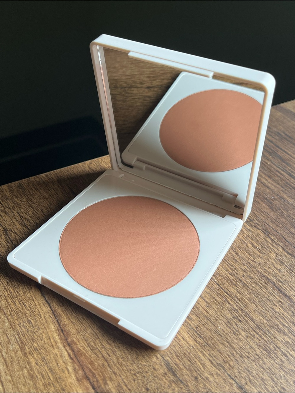 Doll 10 Golden Pearl Body Bronzer - Limited Edition